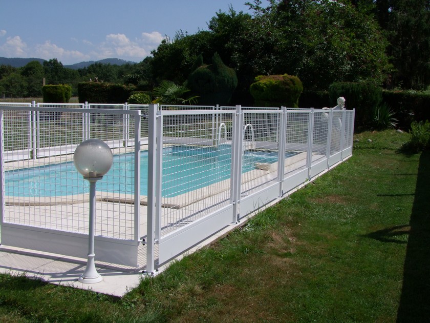 Barrière de protection piscine Seilhan  1